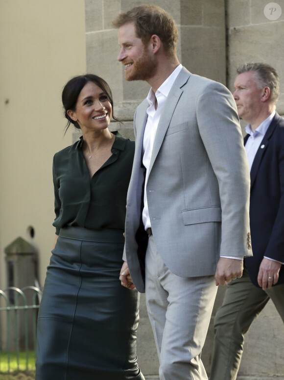 Le prince Harry et Meghan Markle visitent le Brighton Pavilion à Brighton dans le Sussex le 3 octobre 2018.