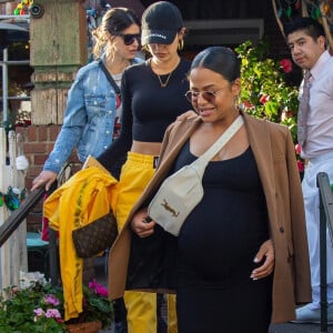 Christina Milian après avoir déjeuné avec ses amies au restaurant Ivy à Los Angeles le 14 janvier 2020.