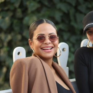 Christina Milian enceinte a déjeuné avec son amie Nicole Williams au restaurant Ivy à los Angeles le 14 janvier 2020.