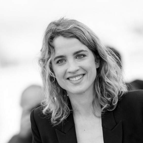 Adèle Haenel au photocall du film Portrait de la jeune fille en feu lors du 72ème Festival International du film de Cannes. Le 20 mai 2019 © Jacovides-Moreau / Bestimage