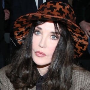 Isabelle Adjani à la Fashion Week de Paris le 17 janvier 2020.