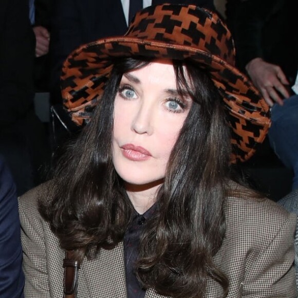 Isabelle Adjani à la Fashion Week de Paris le 17 janvier 2020.