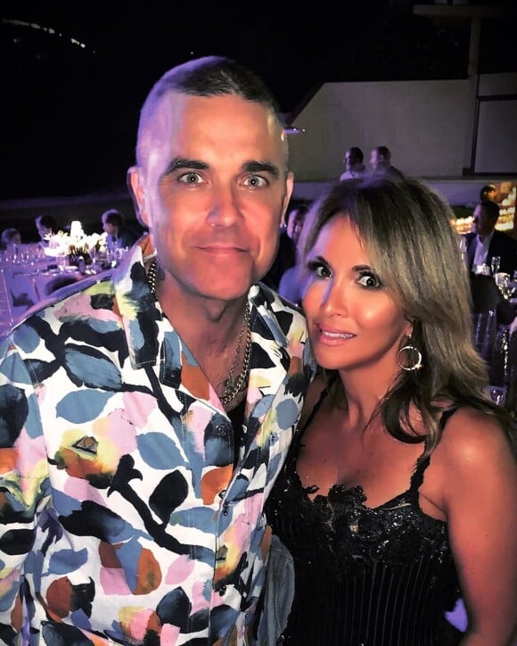 Hélène Ségara a partagé des photos d'elle avec Robbie Williams et sa femme à l'occasion d'une soirée organisée par WW. Instagram, le 20 janvier 2020.