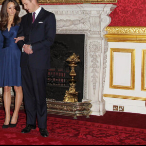 Le prince William et Kate Middleton lors de l'annonce de leurs fiançailles à Clarence House, à Londres, le 16 novembre 2010.