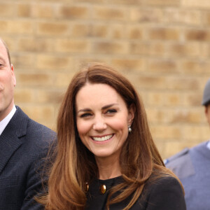 Le prince William, duc de Cambridge et Kate Middleton, duchesse de Cambridge, visitent le centre RAF Air Cadets à Londres, le 21 avril 2021, quelques jours après les obsèques du Prince Philip.