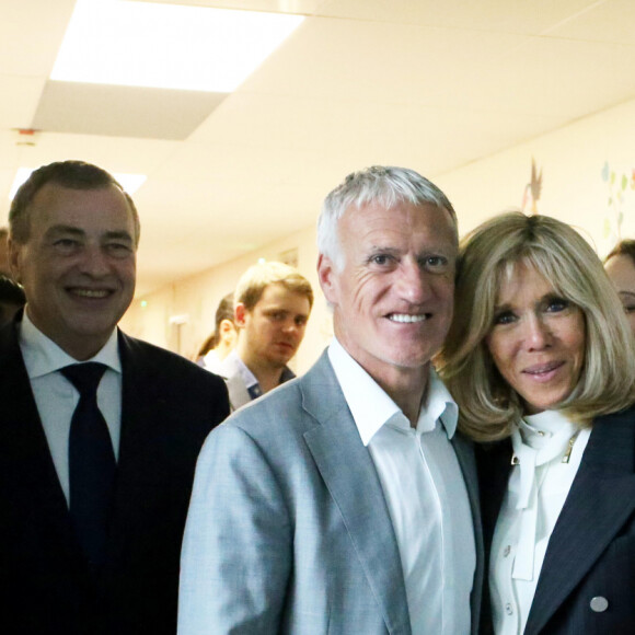 Brigitte Macron (Présidente de la Fondation Hôpitaux de Paris-Hôpitaux de France), Didier Deschamps, parrain de l'opération Pièces Jaunes 2020 lors du lancement de la 31ème édition de l'opération Pièce Jaunes au Centre Hospitalier Régional d'Orléans le 8 janvier 2020. © Dominique Jacovides / Bestimage
