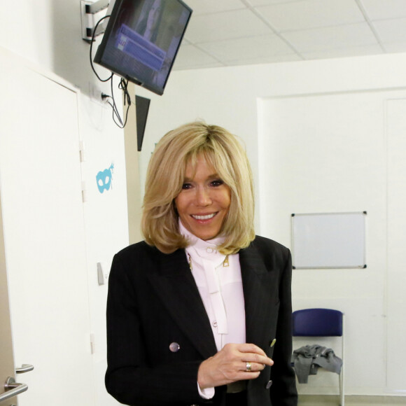 Brigitte Macron (Présidente de la Fondation Hôpitaux de Paris-Hôpitaux de France) lors du lancement de la 31ème édition de l'opération Pièce Jaunes au Centre Hospitalier Régional d'Orléans le 8 janvier 2020. © Dominique Jacovides / Bestimage
