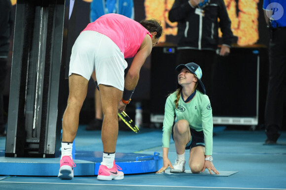 Rafael Nadal a blessé une jeune ramasseuse de balles lors de son match contre Federico Delbonis à l'Open d'Australie le 23 janvier 2020. Photo by Corinne Dubreuil/ABACAPRESS.COM