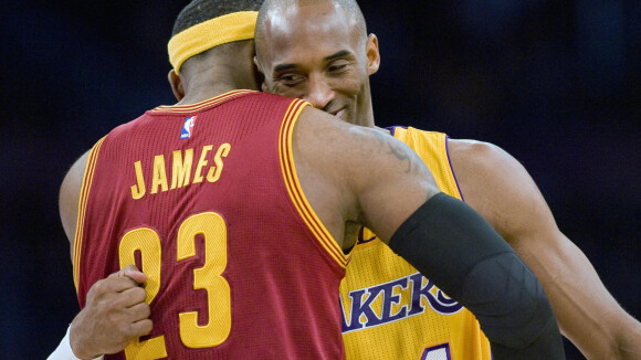 LeBron James, "le coeur brisé", promet de poursuivre l'héritage de Kobe Bryant
