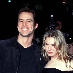 Renée Zellweger et Jim Carrey à Los Angeles en 1999.