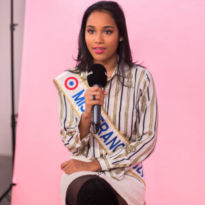 Exclusif - Rendez-vous avec Miss France 2020, Clémence Botino dans les locaux de Webedia lors d'une interview pour Purepeople à Levallois-Perret le 29 janvier 2020. © Tiziano da Silva/Bestimage