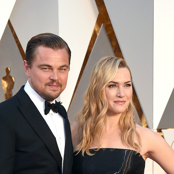 Leonardo DiCaprio et Kate Winslet - Photocall de la 88ème cérémonie des Oscars au Dolby Theatre à Hollywood, le 28 février 2016