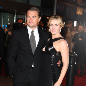 Leonardo DiCaprio et Kate Winslet à la première du film "Revolutionary Road" à l'Odeon Leicester Square à Londres le 18 janvier 2009. Credit : Justin Goff/GoffPhotos.com