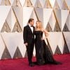 Leonardo DiCaprio et Kate Winslet - Photocall de la 88ème cérémonie des Oscars au Dolby Theatre à Hollywood, le 28 février 2016