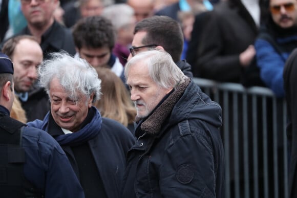 Hervé Vilard et Jean-Jacques Debout - Arrivées aux obsèques de Michou en l'église Saint-Jean de Montmartre à Paris. Le 31 janvier 2020
