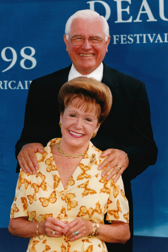 Mary Higgins Clark et son mari John J. Conheeney, en 1998.