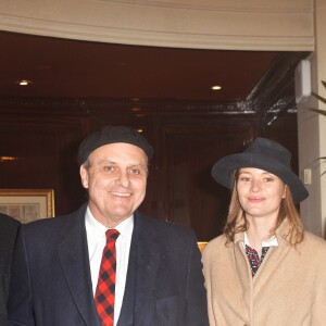 Jean-Charles de Castelbajac, ses fils Guillaume de Castelbajac et Louis-Marie de Castelbajac et Pauline de Drouas arrivant au défilé de mode "Vivienne Westwood", collection prêt-à-porter Automne-Hiver 2017-2018 à l'hôtel Intercontinental à Paris, le 4 Mars 2017.© CVS/Veeren/Bestimage