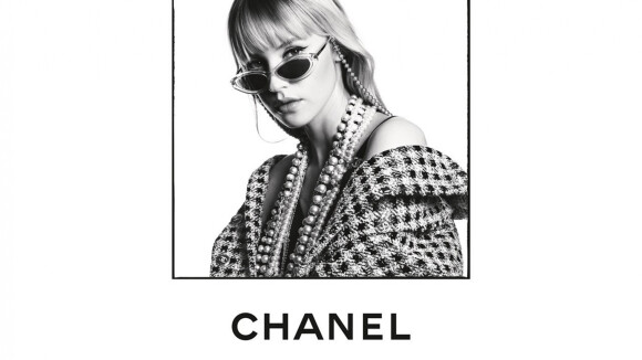 Angèle : Égérie Chanel ultrastylée avec Isabelle Adjani et Pharrell Williams