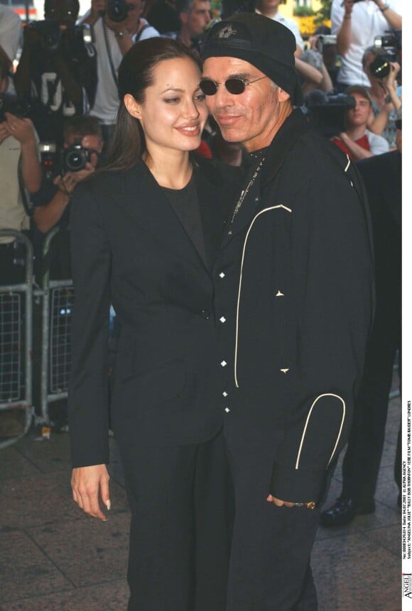 <div class="author">Angelina Jolie et Billy Bob Thornton, victimes de la malédiction des Oscars.</div>
<div class="author"></div>