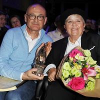 Mimie Mathy et son mari radieux à Luchon face à Anny Duperey et Léa François