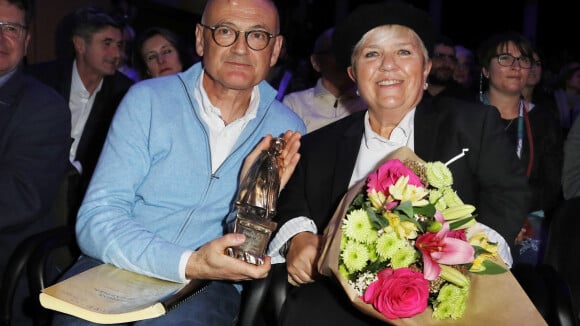 Mimie Mathy et son mari radieux à Luchon face à Anny Duperey et Léa François