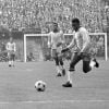 Pelé lors du match Brésil - Allemagne (ancienne République Fédérale d'Allemagne) à Hambourg, le 5 mai 1963.