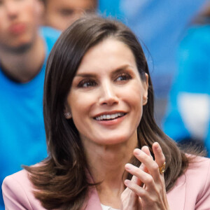 La reine Letizia d'Espagne assiste à la remise de prix Princess of Girona 2020 Foundation Award à l'Université polytechnique de Valence le 12 février 2020.