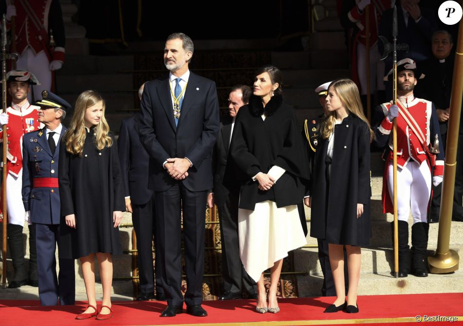 Le Roi Felipe VI D Espagne La Reine Letizia La Princesse Leonor L 