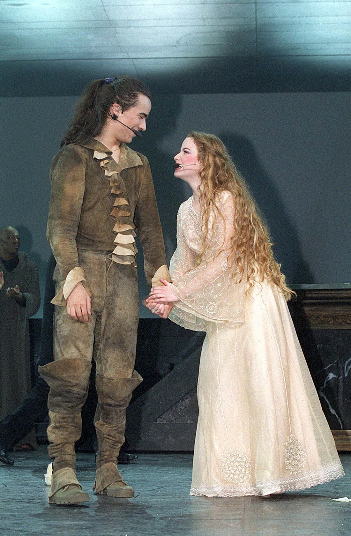 Photo Damien Sargue Et Cécilia Cara Première De Roméo Et Juliette Paris Le 26 Janvier 