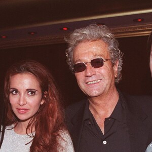 Robert Pires, Nathalie Pires, Hélène Ségara et Luc Plamondon - Soirée "Notre Dame de Paris" au VIP Paris. Le 27 janvier 1999.