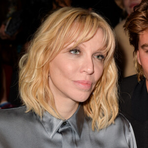 Courtney Love - Front row du défilé de mode Homme automne-hiver 2020/2021 " Dior Homme " lors de la fashion week à Paris. Le 17 janvier 2020 © Veeren - Christophe Clovis / Bestimage