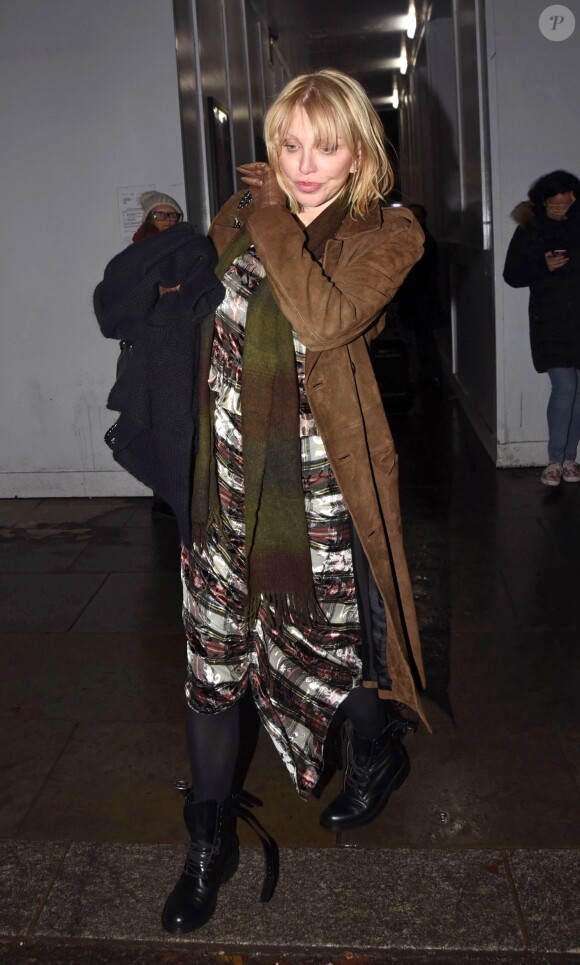 Courtney Love - Les célébrités arrivent à la soirée de lancement de la patinoire de Noël à Somerset House à Londres, le 12 novembre 2019.