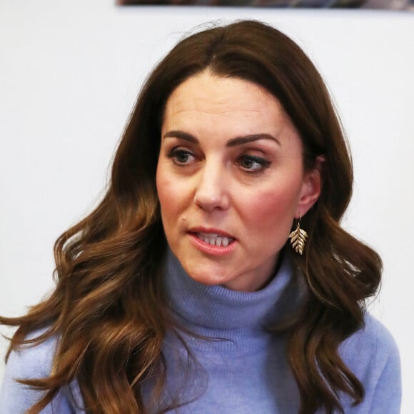 Kate Middleton, duchesse de Cambridge, lors d'une visite d'un café social pour rencontrer des habitants pour son enquête sur la petite enfance à Aberdeen, Écosse, Royaume Uni, le 12 février 2020.