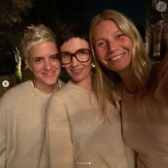 La DJ Samantha Ronson, Cassandra Grey et Gwyneth Paltrow assistent à la soirée sans maquillage de goop, pour sa gamme de produits pour la peau Goop Glow. Beverly Hills, le 19 février 2020.