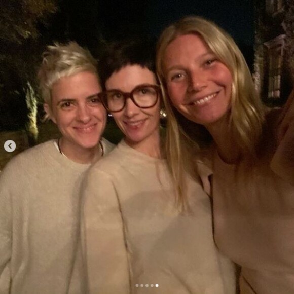 La DJ Samantha Ronson, Cassandra Grey et Gwyneth Paltrow assistent à la soirée sans maquillage de goop, pour sa gamme de produits pour la peau Goop Glow. Beverly Hills, le 19 février 2020.