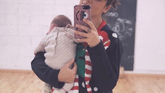 Alizée maman : Nouvelle photo de son bébé Maggy, assoupie