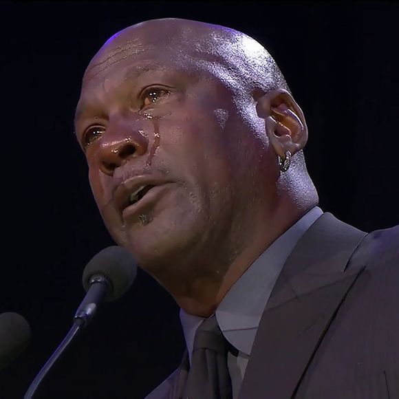 Michael Jordan, ému aux larmes, rend hommage à Kobe Bryant au Staples Center de Los Angeles, le 24 février 2020. La star de basket est décédée dans un accident d'hélicoptère, le 26 janvier 2020 à Calabasas, aux côtés de sa fille de 13 ans, Gianna, et de sept autres personnes.