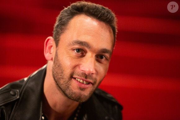 Exclusif - Jean-Baptiste Guegan récompensé avec un disque de platine lors d'un showcase dans l'émission de Club Music sur Bel RTL avec Serge Jonckers. Belgique, Bruxelles, 15 février 2020. © Alain Rolland / Imagebuzz / Bestimage