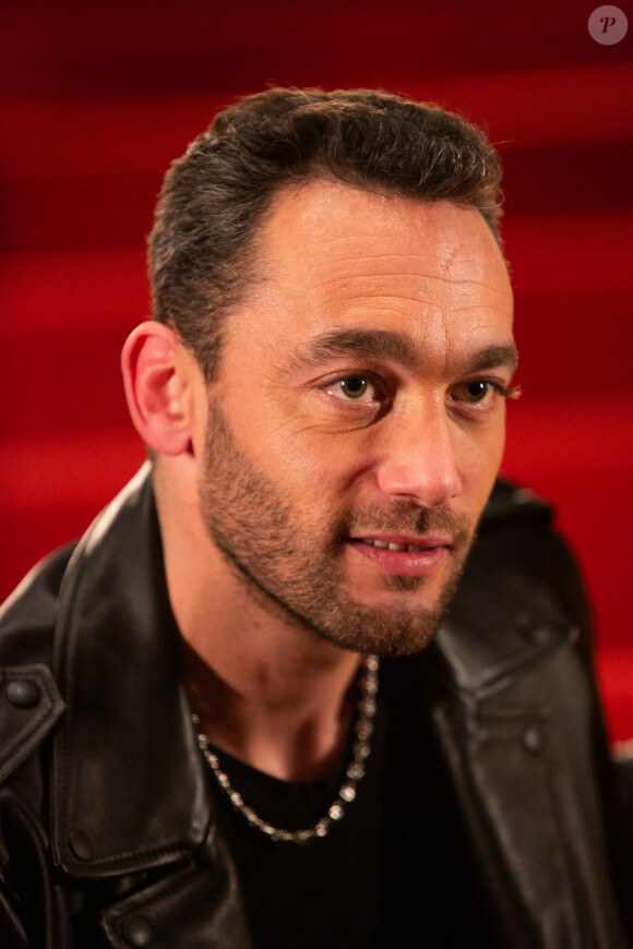 Exclusif - Jean-Baptiste Guegan récompensé avec un disque de platine lors d'un showcase dans l'émission de Club Music sur Bel RTL avec Serge Jonckers. Belgique, Bruxelles, 15 février 2020. © Alain Rolland / Imagebuzz / Bestimage