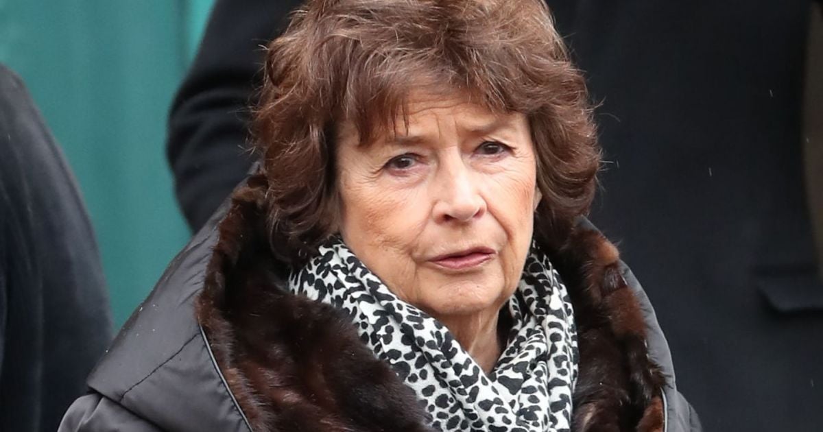 Michèle Cotta Sorties des obsèques d'Hervé Bourges en l'église SaintEustache à Paris le 2 Michèle Cotta Sorties des obsèques d'Hervé Bourges en l'église SaintEustache à Paris le 2