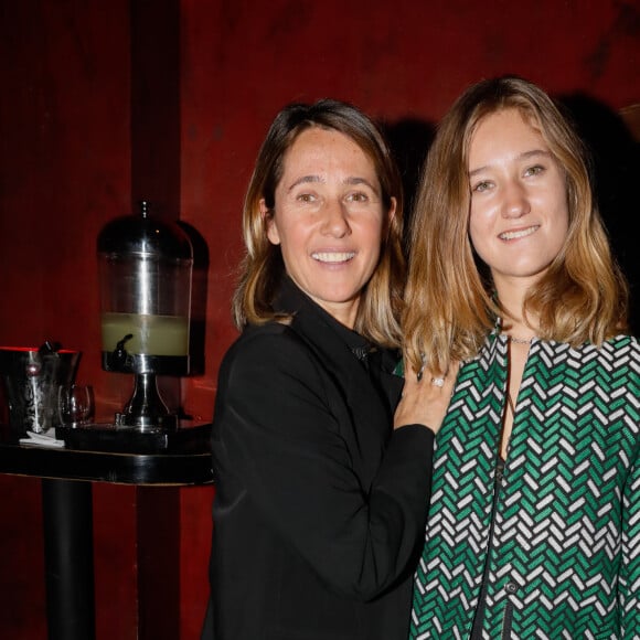 Alexia Laroche-Joubert et sa fille Solveig Blanc - Soirée de lancement du livre "Une femme au front" de Martine Laroche-Joubert au Buddha Bar à Paris, le 18 avril 2019. © CVS/Bellak/Bestimage