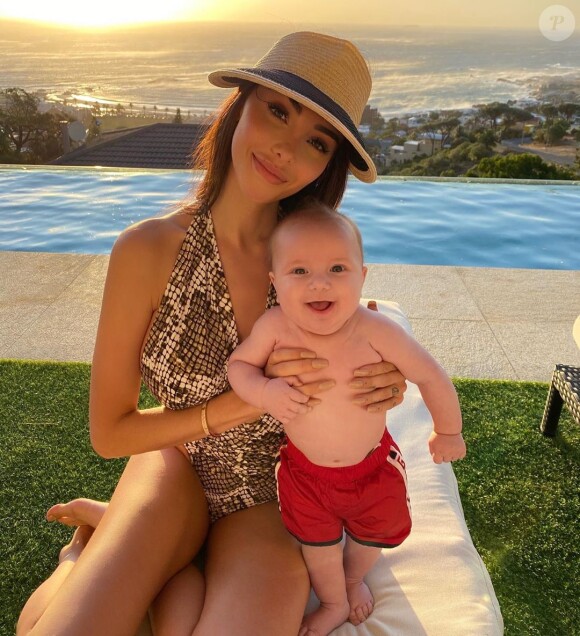 Nabilla Benattia radieuse avec son fils Milann, le 1er mars 2020, sur Instagram