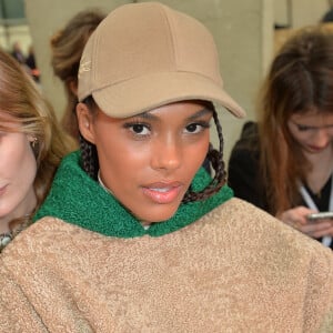 Constance Jablonski et Tina Kunakey (Cassel) assistent au défilé Lacoste, collection prêt-à-porter automne-hiver 2020-2021 au Tennis Club de Paris. Paris, le 3 mars 2020. © Veeren Ramsamy-Christophe Clovis /Bestimage