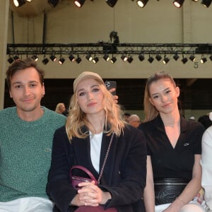 Marilyn Lima, Michel Biel, Chloé Jouannet, Léa Elui et Baptiste Giabiconi assistent au défilé Lacoste, collection prêt-à-porter automne-hiver 2020-2021 au Tennis Club de Paris. Paris, le 3 mars 2020. © Veeren Ramsamy-Christophe Clovis /Bestimage