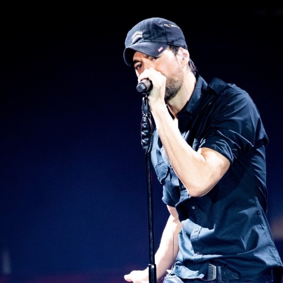 Enrique Iglesias en concert à Birmingham, Royaume Uni, le 27 octobre 2018.