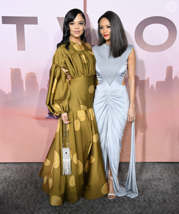 Tessa Thompson et Thandie Newton assistent à la projection de la saison 3 de la série "Westworld" au TCL Chinese Theatre. Los Angeles, le 5 mars 2020.