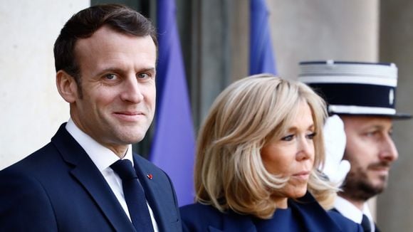 Brigitte et Emmanuel Macron s'offrent une soirée théâtre malgré le coronavirus