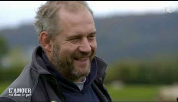 Laurent de "L'amour est dans le pré 2020" lors du tournage du portrait, diffusé le 9 mars, sur M6