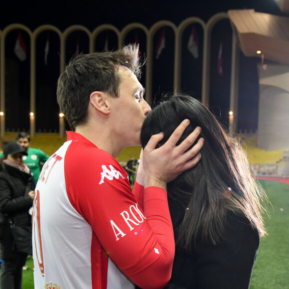 Louis Ducruet et sa femme Marie durant la première édition de la Fight Aids Cup, un match de football caritatif au stade Louis II le 20 janvier 2020, dans le cadre du Festival International du Cirque de Monte Carlo opposant l'équipe du prince Albert II de Monaco, les Barbagiuans, contre l'équipe de la princesse Stéphanie, l'équipe du Cirque.
