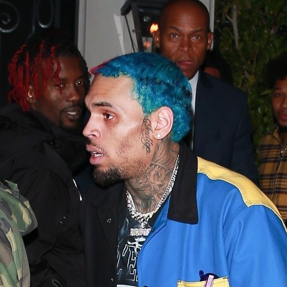 Exclusif - Chris Brown quitte la soirée pre-Grammy chez P. Diddy dans le quartier de Beverly Hills à Los Angeles, le 26 janvier 2020